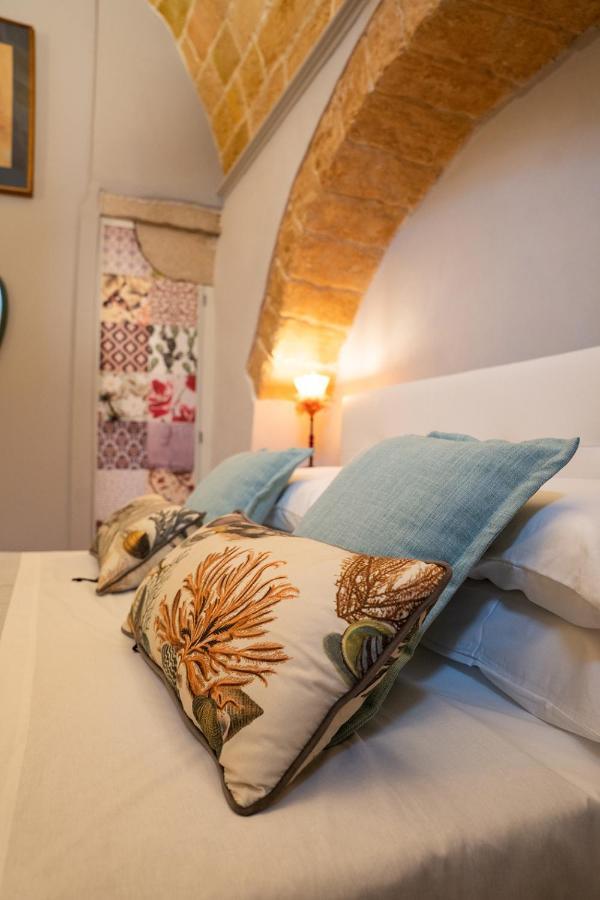 Lithos Guest Room Барлетта Екстер'єр фото