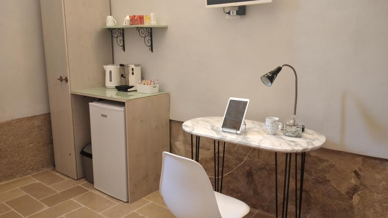 Lithos Guest Room Барлетта Екстер'єр фото